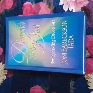 Diamonds in the Dust 366 Sparkling Devotions Book